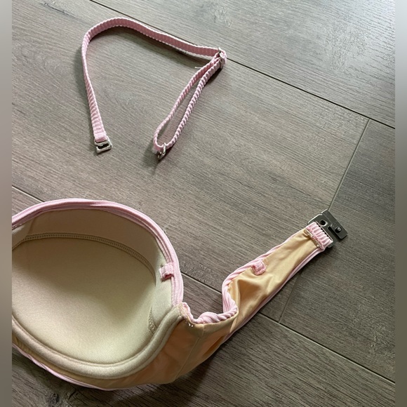 Zulu & Zephyr Signature Moulded Bracup Top - Picture 3 of 4